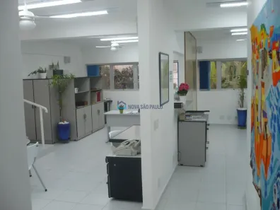 Prédio Comercial à venda, 600m² no Chácara Inglesa, São Paulo