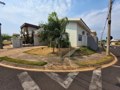 Casa com 3 Quartos para venda ou aluguel, 223m² no Jardins de Renoir, Marília
