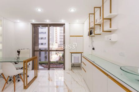 Sala Comercial com 2 Quartos à venda, 67m² no Centro, Curitiba