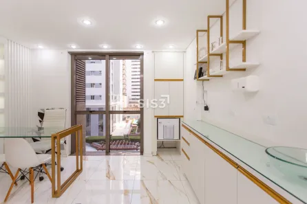 Sala Comercial com 2 Quartos à venda, 67m² no Centro, Curitiba