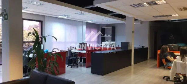 Sala Comercial à venda, 420m² no Centro, Caxias do Sul