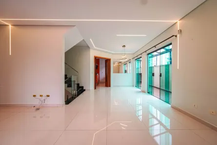 Sobrado com 3 Quartos à venda, 265m² no Vila Paulicéia, São Paulo