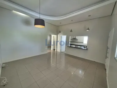 Casa de Condomínio com 3 Quartos para alugar, 180m² no Santa Cruz, Valinhos