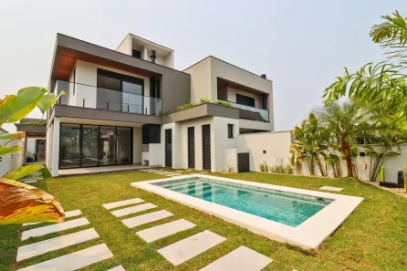 Casa com 3 Quartos à venda, 240m² no Lagoa da Conceição, Florianópolis