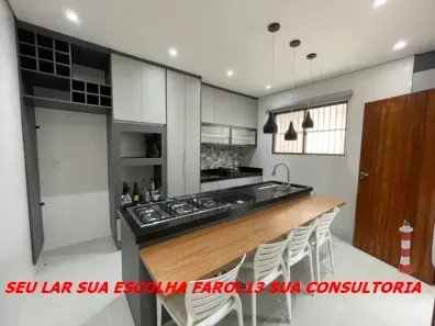 Sobrado com 3 Quartos à venda, 126m² no Vila Cascatinha, São Vicente
