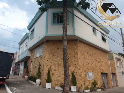 Sobrado com 3 Quartos à venda, 240m² no Vila Bertioga, São Paulo