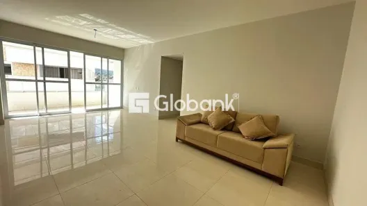 Apartamento com 3 Quartos à venda, 150m² no Melo, Montes Claros