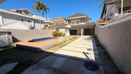 Casa com 4 Quartos para alugar, 400m² no Barra da Tijuca, Rio de Janeiro