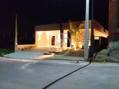 Casa de Condomínio com 3 Quartos à venda, 227m² no Parque Residencial Maria Elmira, Caçapava