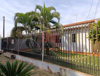 Casa com 3 Quartos à venda, 148m² no Vila Nova, Maringá