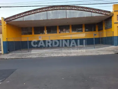 Galpão/Depósito/Armazém à venda, 934m² no Chácara Parollo, São Carlos