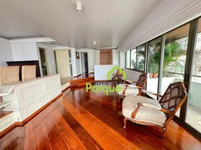 Apartamento com 3 Quartos à venda, 190m² no Aclimação, São Paulo