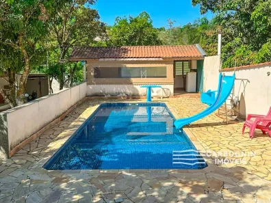 Fazenda/Sítio com 3 Quartos à venda, 440m² no Tijuco Preto, Caçapava