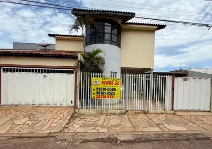 Sobrado com 4 Quartos à venda, 258m² no Morada da Serra, Cuiabá