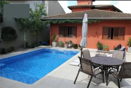 Sobrado com 4 Quartos à venda, 330m² no Vila Petrópolis, Atibaia