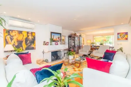 Casa de Condomínio com 3 Quartos para alugar, 355m² no Três Figueiras, Porto Alegre