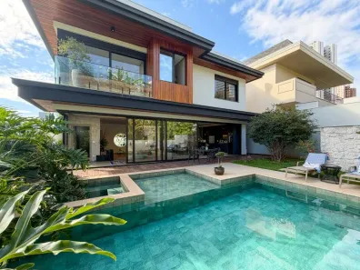 Casa de Condomínio com 4 Quartos à venda, 463m² no Zona 08, Maringá
