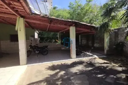 Casa com 3 Quartos à venda, 337m² no Lagoa Nova, Natal