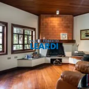 Sobrado com 4 Quartos à venda, 300m² no Jardim das Bandeiras, São Paulo