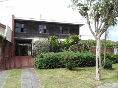 Casa com 4 Quartos à venda, 346m² no Guabirotuba, Curitiba