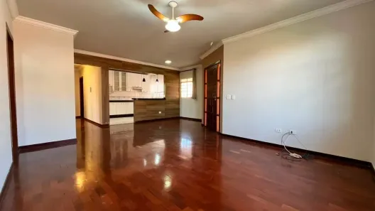 Casa com 3 Quartos para alugar, 201m² no Jardim Império do Sol, Londrina