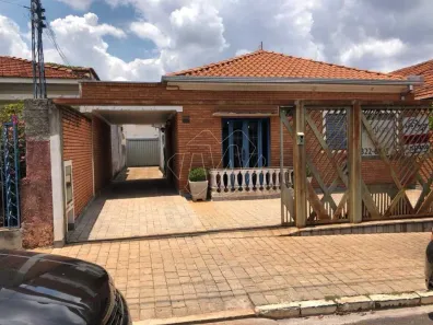 Casa com 3 Quartos à venda, 220m² no Vila Xavier (Vila Xavier), Araraquara