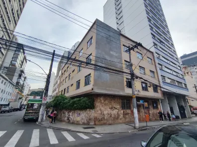 Apartamento com 3 Quartos à venda, 150m² no Centro, Juiz de Fora