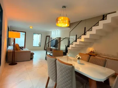 Casa com 3 Quartos para alugar, 360m² no Interlagos, Vila Velha