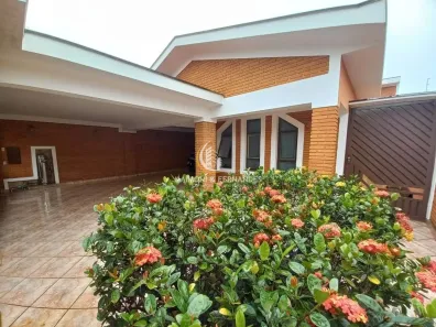 Casa com 3 Quartos à venda, 250m² no Vila Operária, Rio Claro
