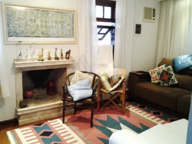 Sobrado com 4 Quartos à venda, 370m² no Conjunto Residencial Santa Terezinha, São Paulo