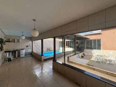 Casa com 3 Quartos à venda, 212m² no Recanto do Sol, Anápolis