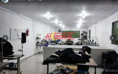 Sala Comercial para alugar, 158m² no Jardim Izildinha, Guarulhos
