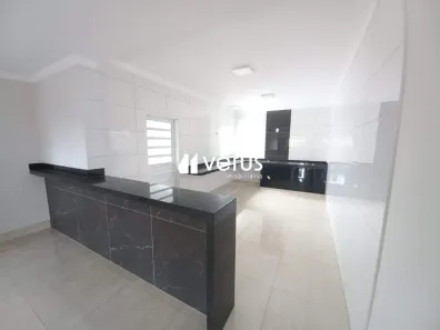 Apartamento com 3 Quartos para alugar, 130m² no Tibery, Uberlândia