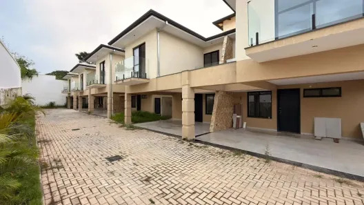 Casa de Condomínio com 4 Quartos à venda, 130m² no Pampulha, Belo Horizonte