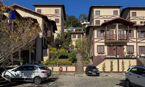 Casa de Condomínio com 4 Quartos à venda, 120m² no Tijuca, Teresópolis