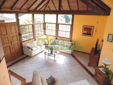 Casa de Condomínio com 3 Quartos à venda, 180m² no Mosela, Petrópolis
