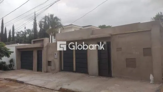 Lote/Terreno à venda, 525m² no Ibituruna, Montes Claros