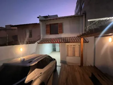 Casa com 3 Quartos à venda, 124m² no Buritis, Belo Horizonte