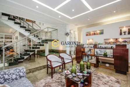 Sobrado com 4 Quartos à venda, 300m² no Parque Maria Domitila, São Paulo