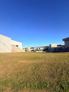 Lote/Terreno à venda, 306m² no Jardins Bolonha, Senador Canedo