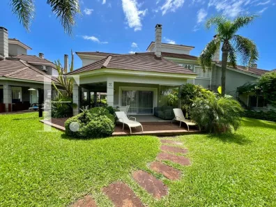 Sobrado com 6 Quartos à venda, 239m² no XANGRI-LÁ, Xangri-lá