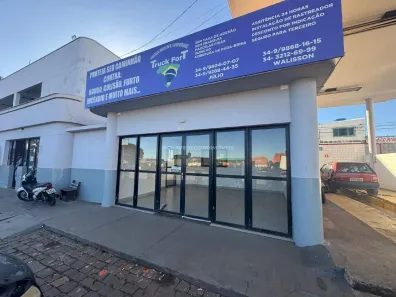 Sala Comercial para alugar, 26m² no Recreio dos Bandeirantes, Uberaba