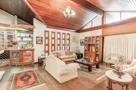 Casa com 5 Quartos à venda, 442m² no Chácara das Pedras, Porto Alegre