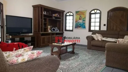 Fazenda/Sítio com 4 Quartos à venda, 189m² no Dos Finco, São Bernardo do Campo