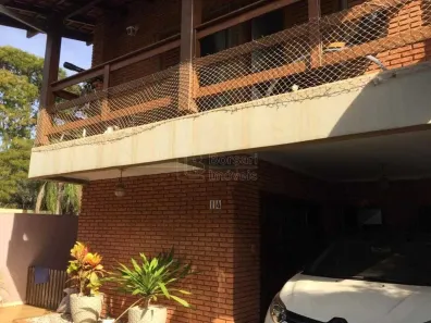 Casa de Condomínio com 3 Quartos à venda, 224m² no Jardim Zavanella, Araraquara