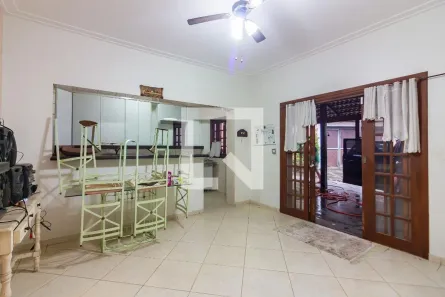 Casa com 3 Quartos à venda, 180m² no Vila Campesina, Osasco