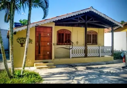 Casa com 3 Quartos à venda, 250m² no Piratininga, Niterói