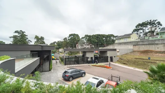 Lote/Terreno à venda, 303m² no Santo Inácio, Curitiba