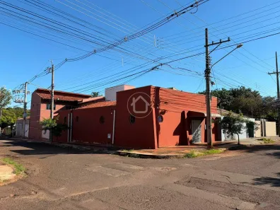 Prédio Comercial com 5 Quartos à venda, 300m² no Cabreúva, Campo Grande
