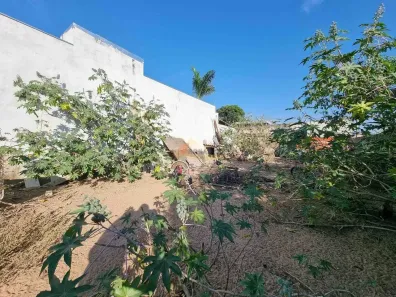 Lote/Terreno à venda, 300m² no São Roque, Divinópolis